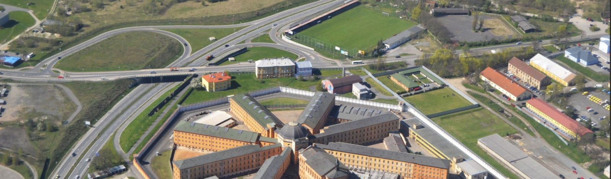 Názor silný jako koleno